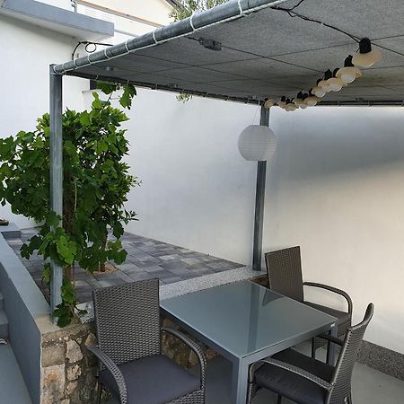 דירות Draga Bašćanska Relax House Rosemary מראה חיצוני תמונה
