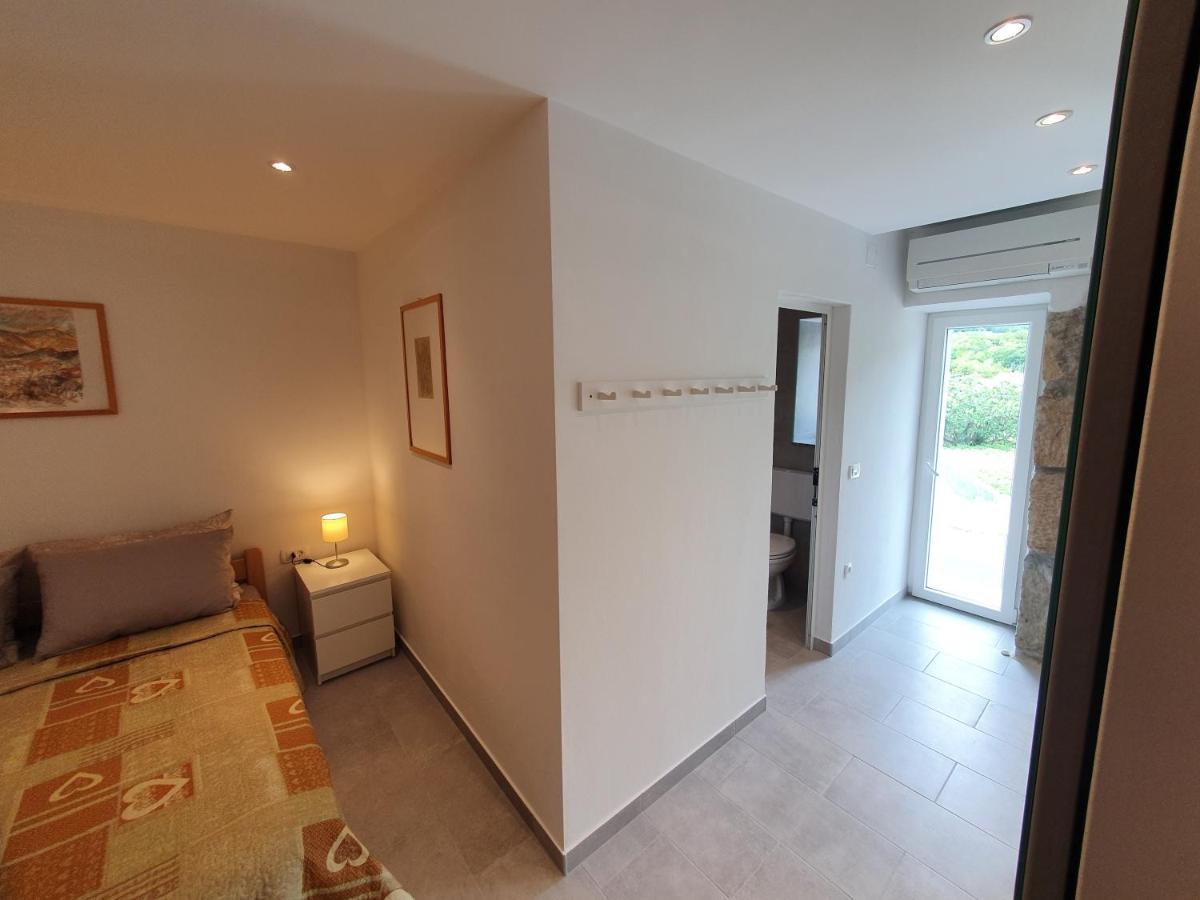 דירות Draga Bašćanska Relax House Rosemary מראה חיצוני תמונה