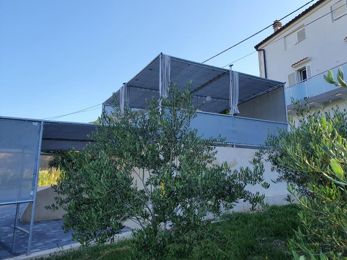 דירות Draga Bašćanska Relax House Rosemary מראה חיצוני תמונה